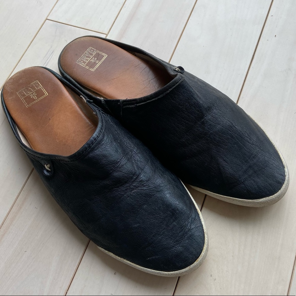 Frye Mules 8.5